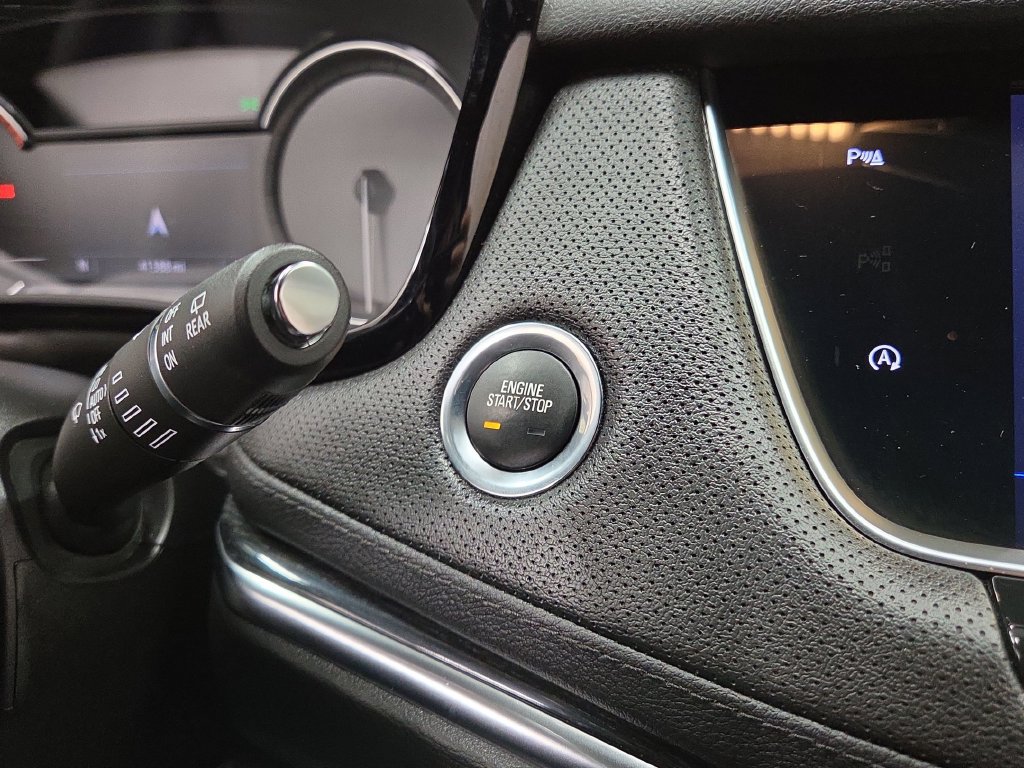 Used 2022 Cadillac XT5 Premium Luxury w/ LPO, Floor Liner Package AWD/4WD image 18