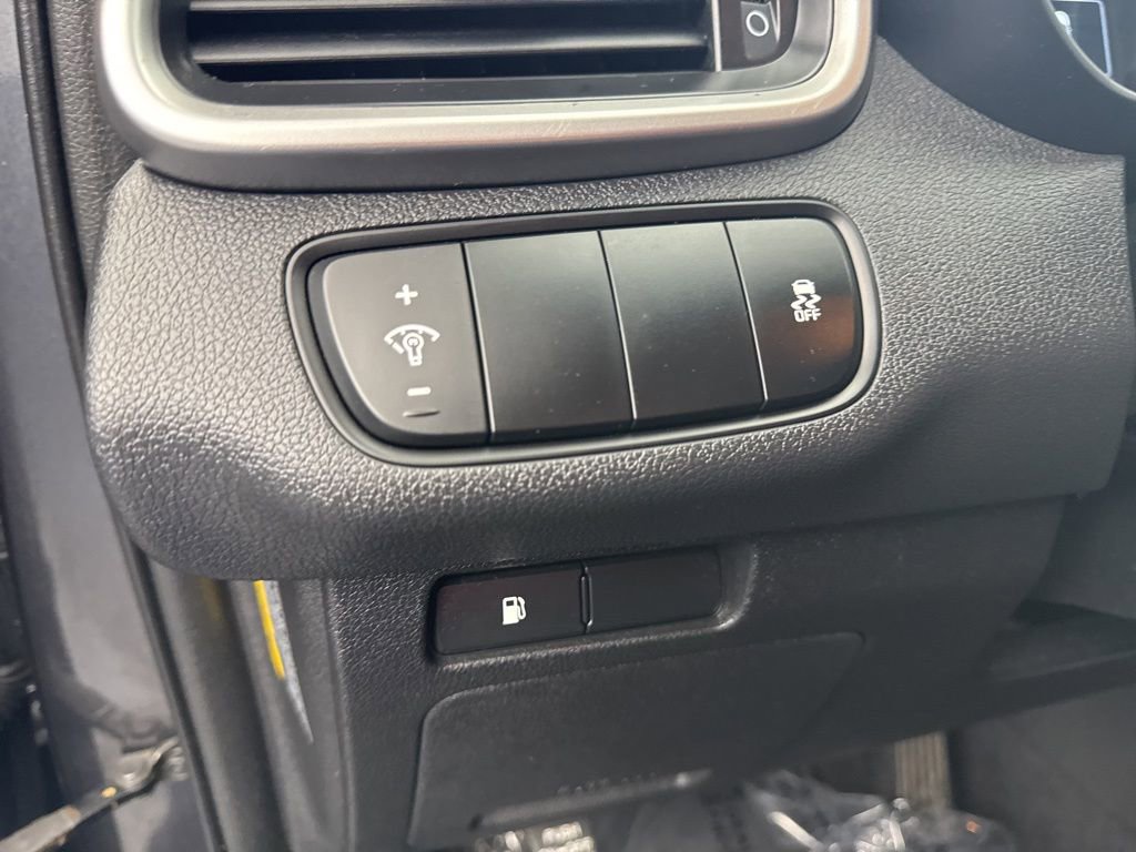 Used 2016 Kia Sorento LX w/ LX Convenience Package image 26