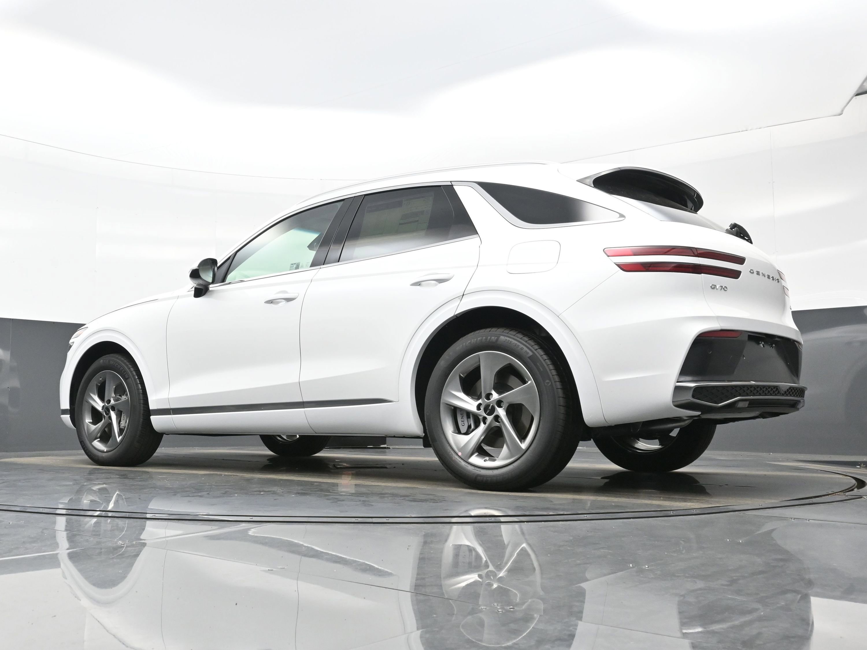 Certified 2026 Genesis GV70 2.5T Select image 13