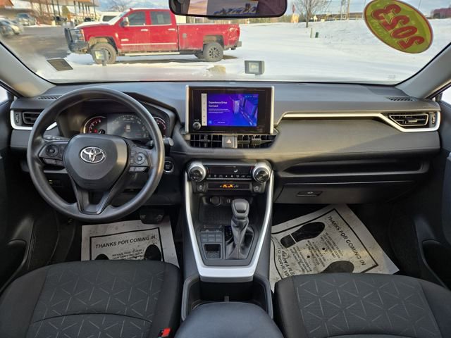 Used 2023 Toyota RAV4 XLE image 3