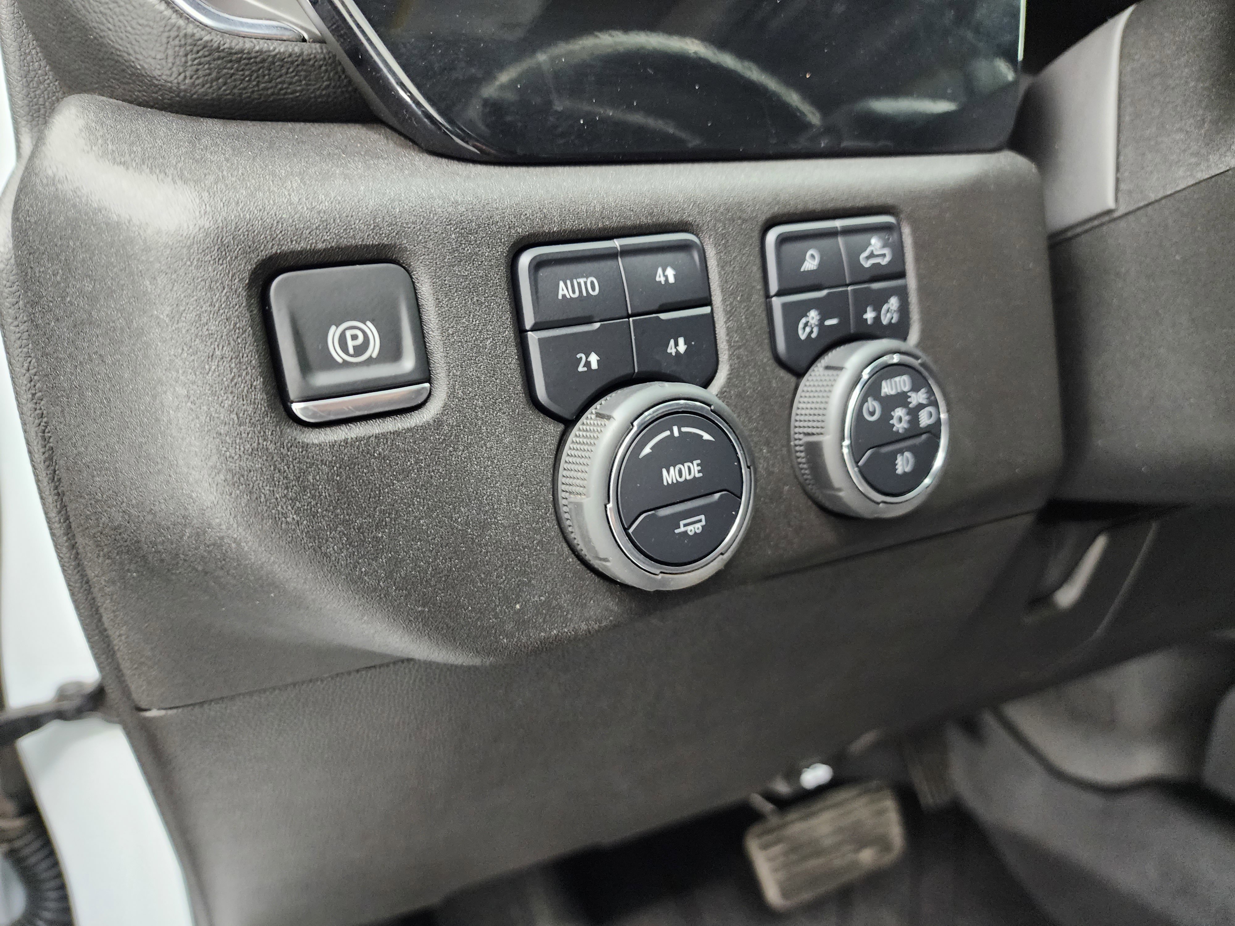 Used 2025 Chevrolet Silverado 3500 LT w/ All Star Edition image 47