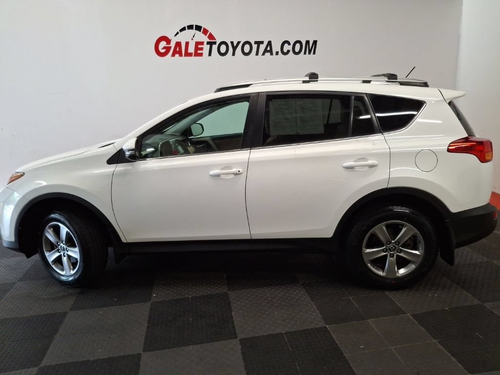 Used 2015 Toyota RAV4 XLE AWD/4WD image 9