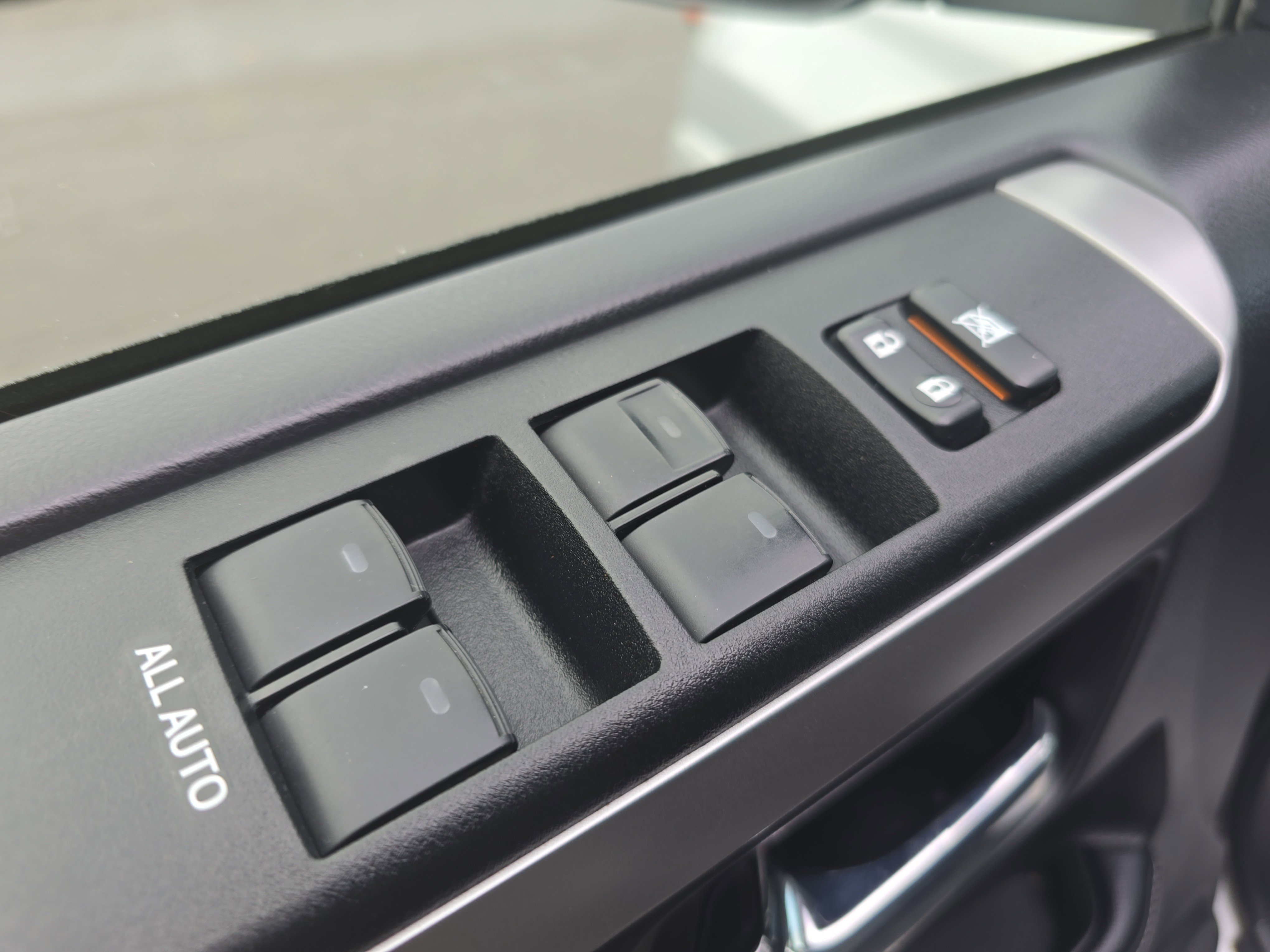 Used 2022 Toyota 4Runner SR5 Premium w/ Moonroof Package image 18