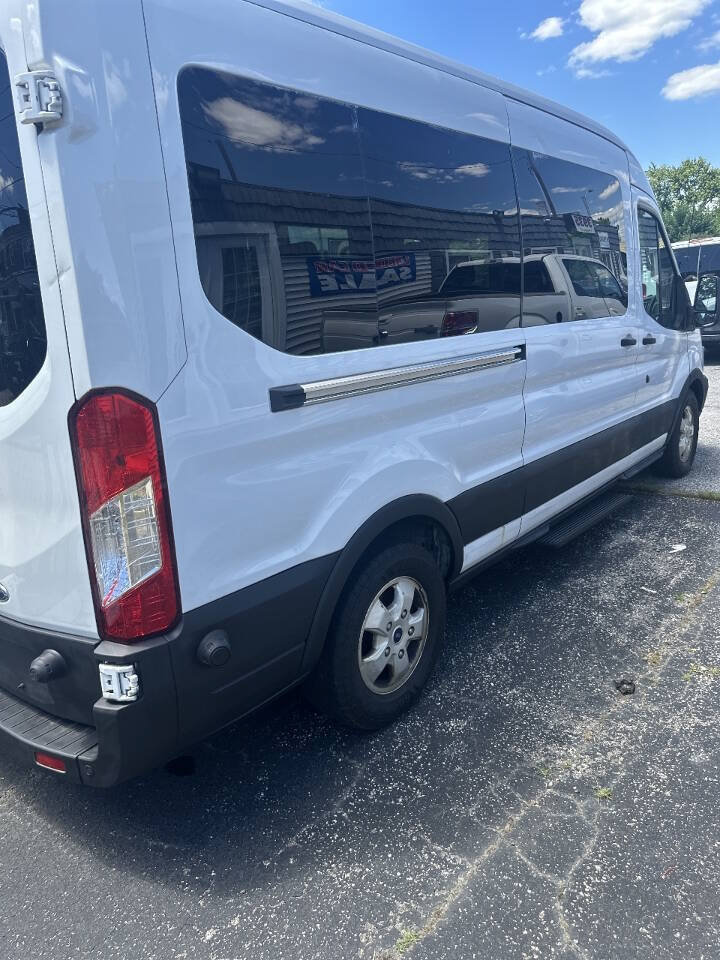 Used 2018 Ford Transit 350 XLT RWD image 2