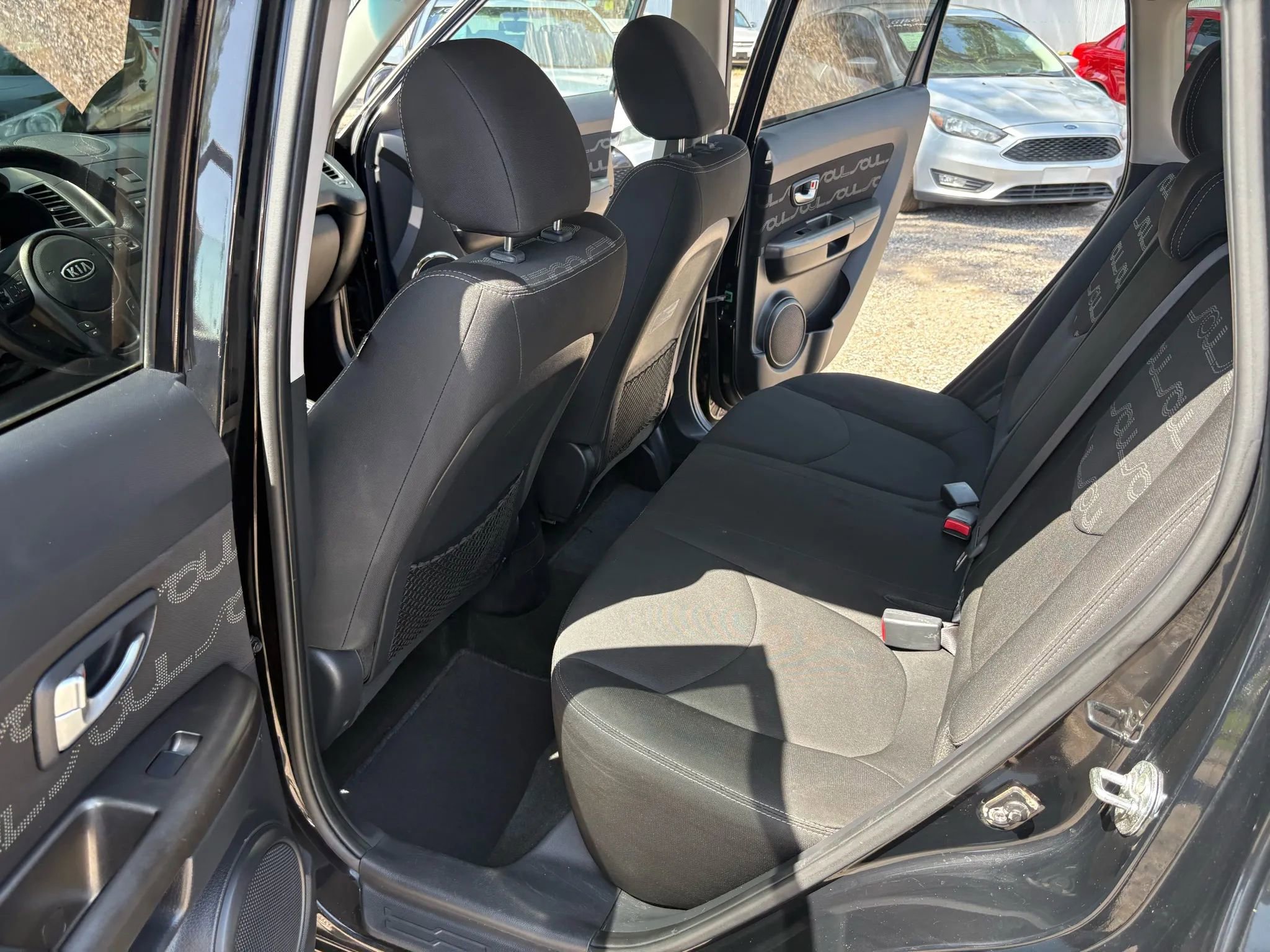 Used 2012 Kia Soul + image 11