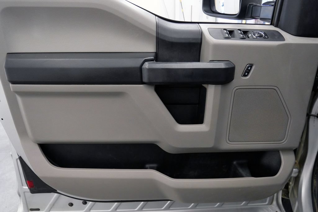Used 2017 Ford F350 XL w/ STX Appearance Package AWD/4WD image 13