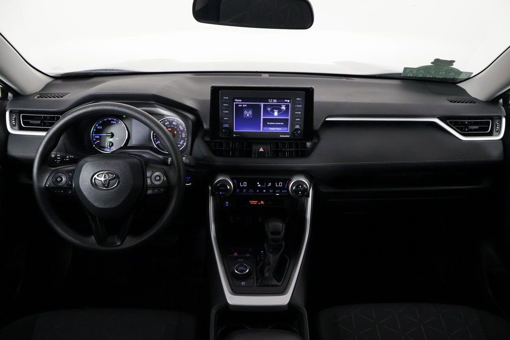 Used 2021 Toyota RAV4 XLE image 8