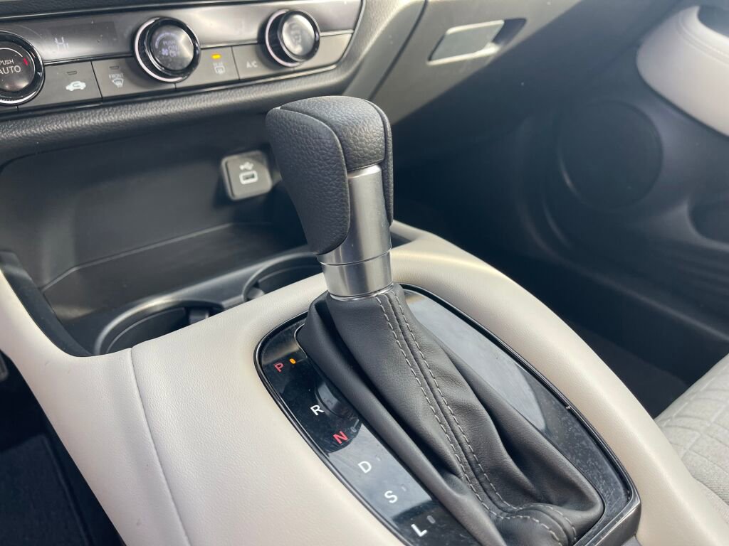Certified 2024 Honda HR-V LX image 9