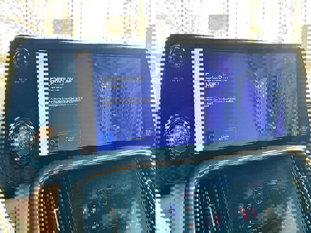 Used 2024 Lexus LX 600 4WD w/ Interior Upgrade Package image 26