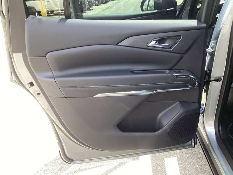 New 2026 Chevrolet Traverse LT w/ Driver Confidence Package image 16