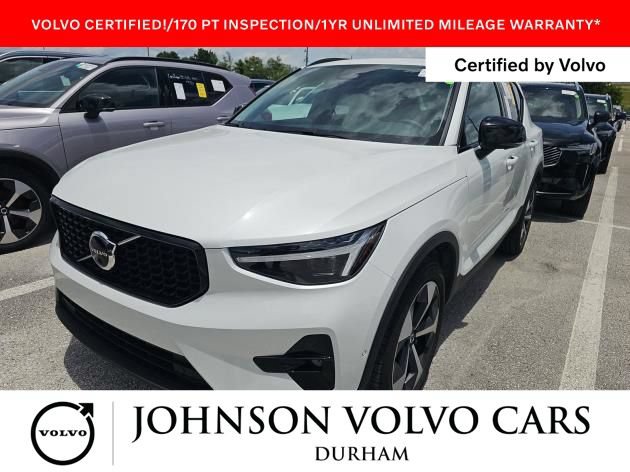 Used 2026 Volvo XC40 B5 Plus AWD/4WD image 1
