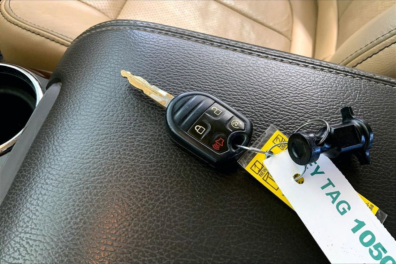 Used 2012 Ford F150 Lariat w/ Lariat Plus Pkg image 19