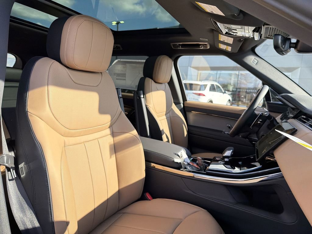 New 2026 Land Rover Range Rover Sport Dynamic SE image 15