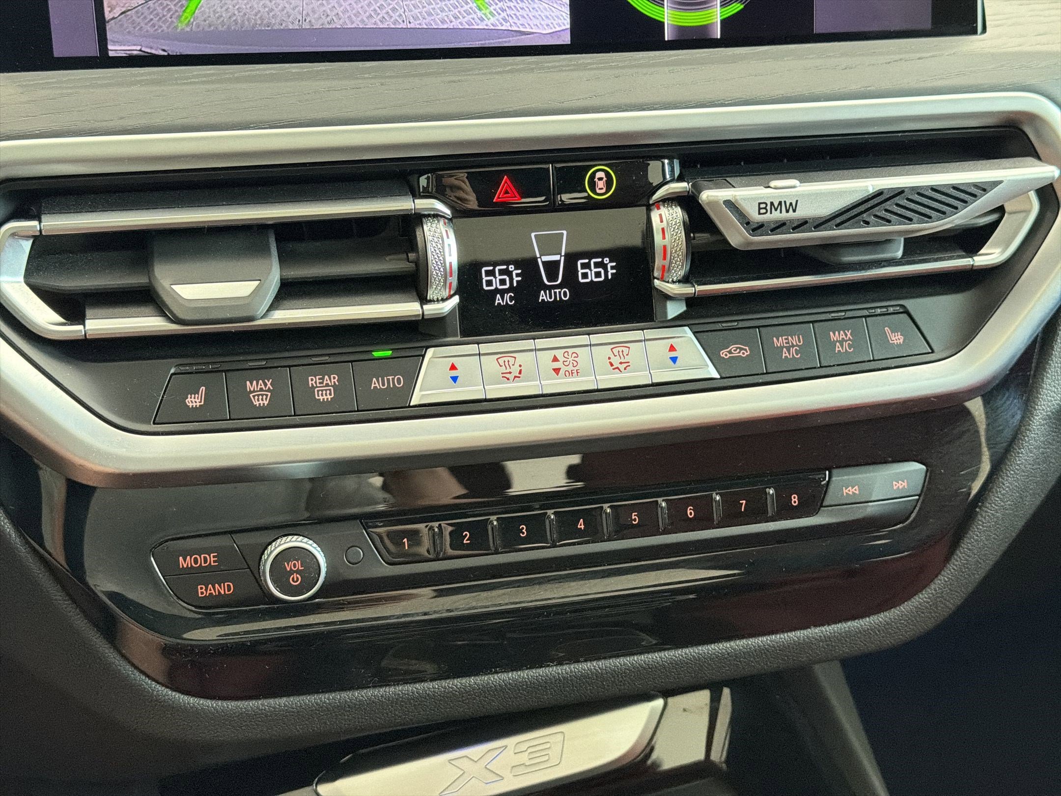 Certified 2024 BMW X3 xDrive30i w/ Premium Package image 26