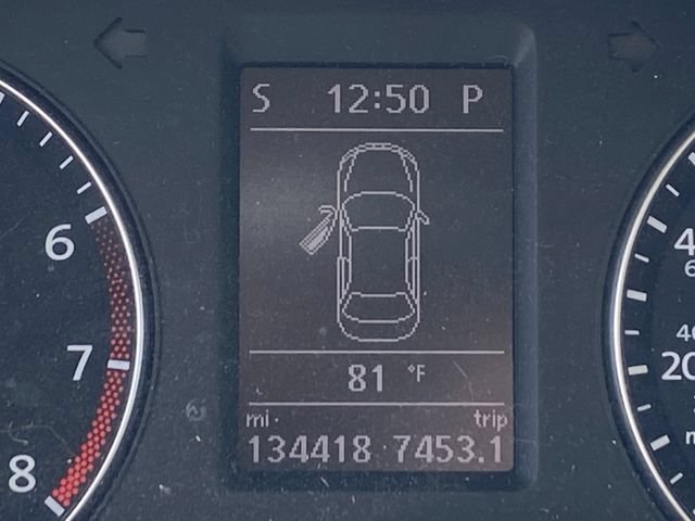 Used 2013 Volkswagen Passat 2.5 SE FWD image 9
