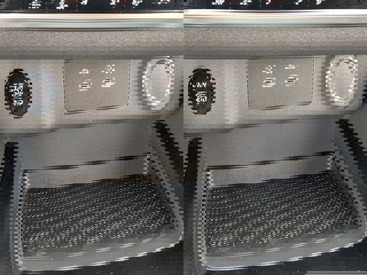 New 2026 Nissan Rogue SV image 18