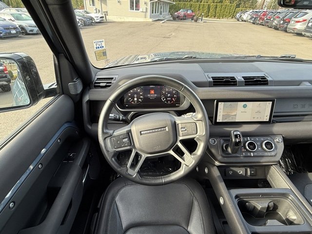 Used 2022 Land Rover Defender 90 X-Dynamic S image 22