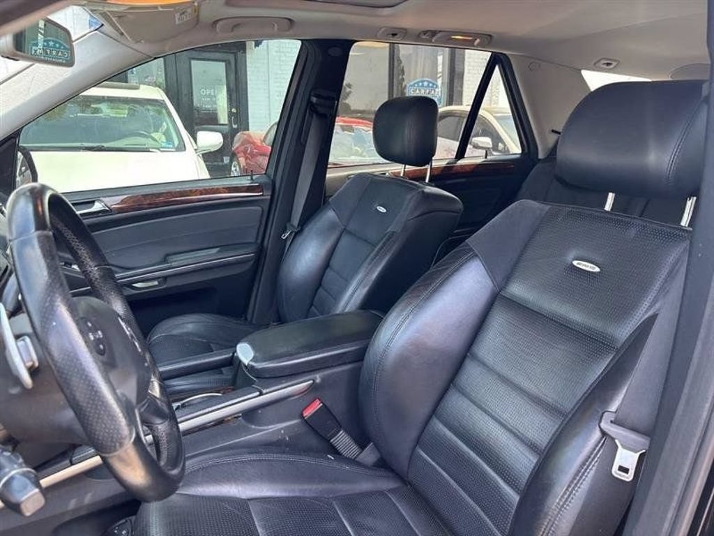 Used 2009 Mercedes-Benz ML 63 AMG 4MATIC image 18