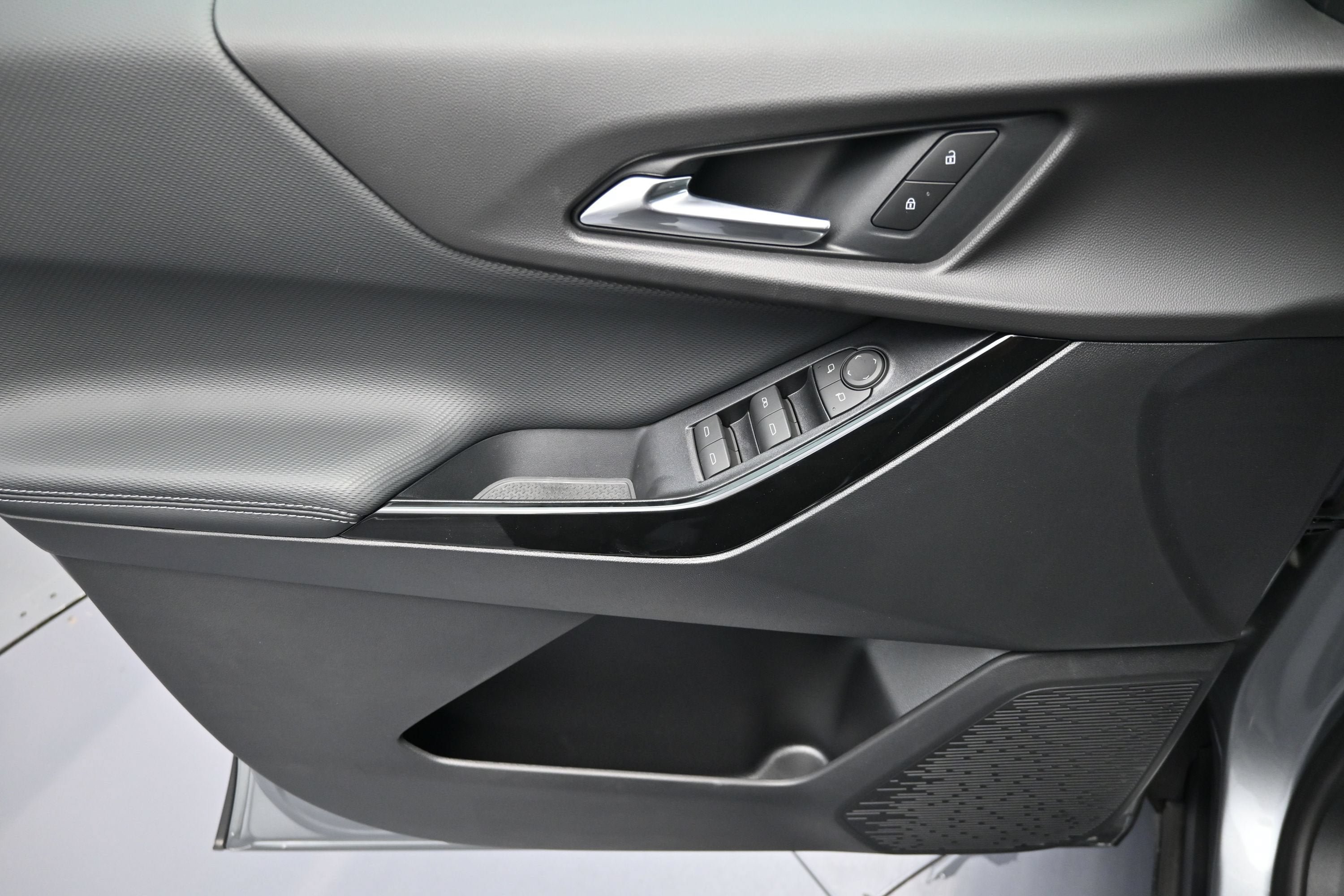 New 2027 Chevrolet Equinox LT FWD image 26