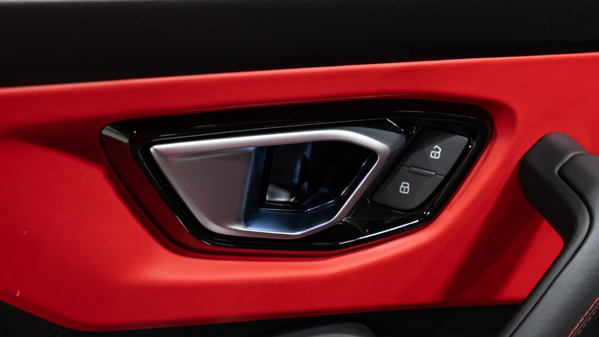 Used 2021 Lamborghini Urus image 38