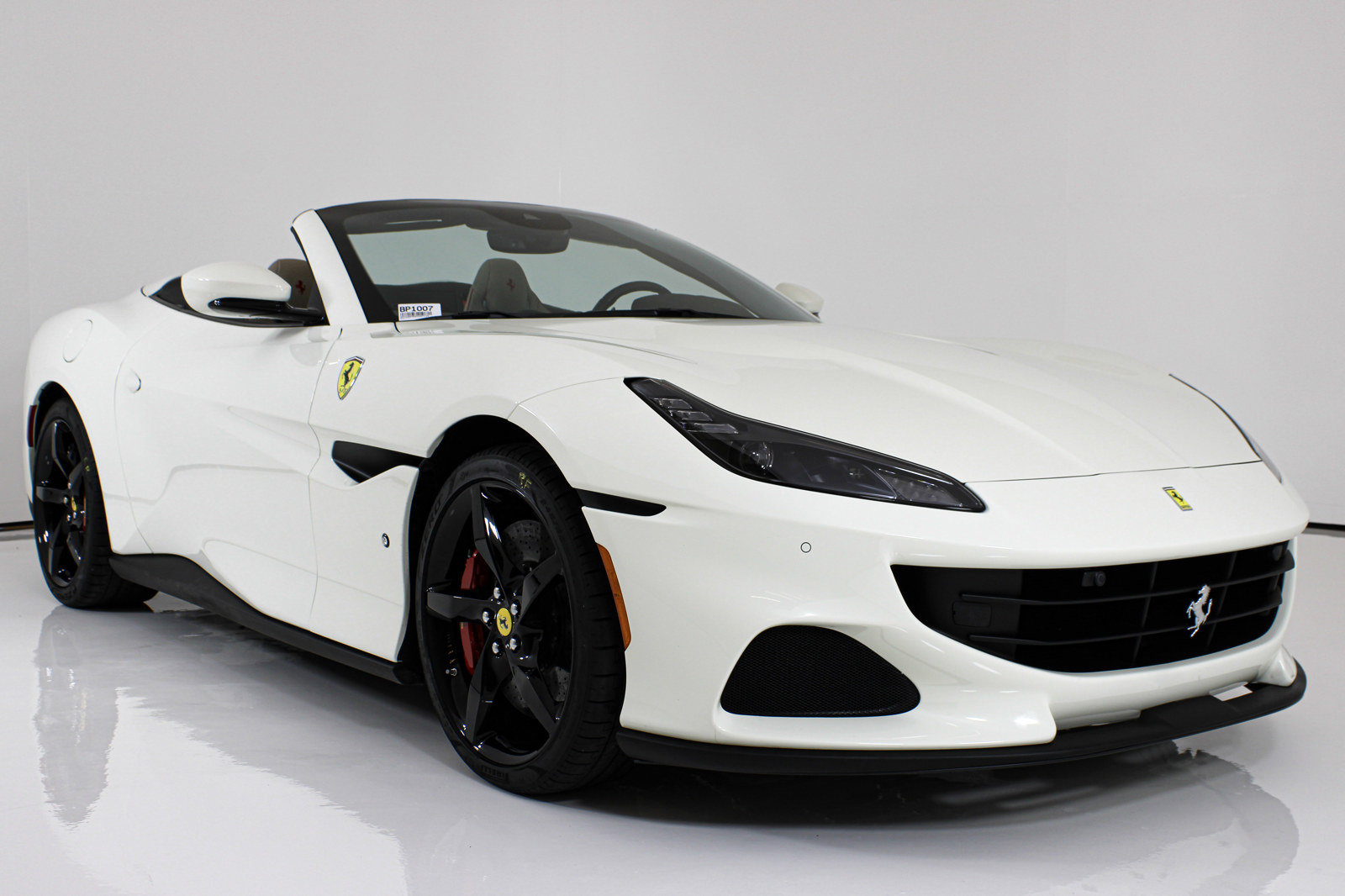 Used 2023 Ferrari Portofino M RWD image 7
