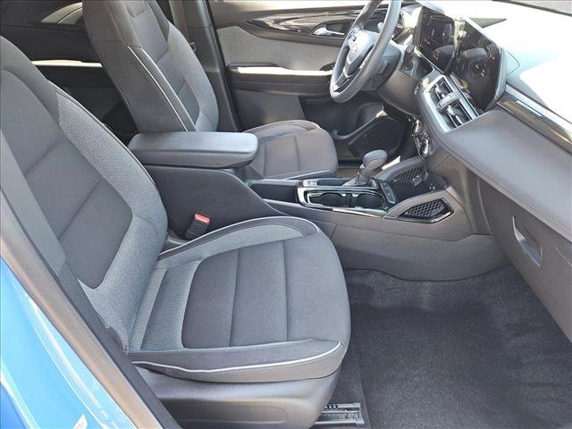 Used 2024 Chevrolet TrailBlazer LS w/ LS Convenience Package FWD image 25