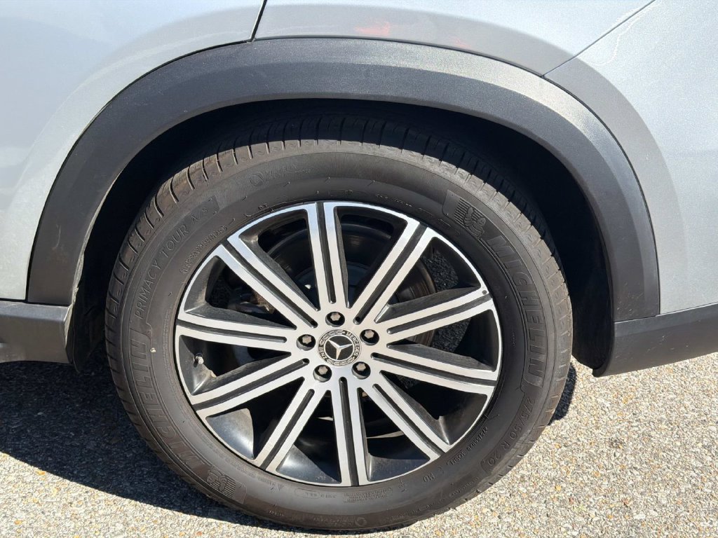 Used 2026 Mercedes-Benz GLE 350 4MATIC w/ Winter Package image 4