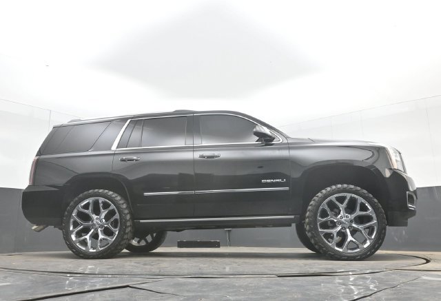 Used 2017 GMC Yukon Denali w/ Open Road Package AWD/4WD image 55