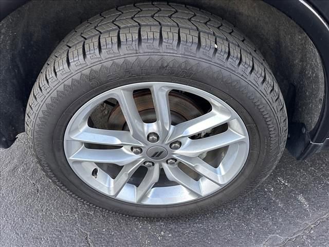 Used 2023 Dodge Durango GT image 32