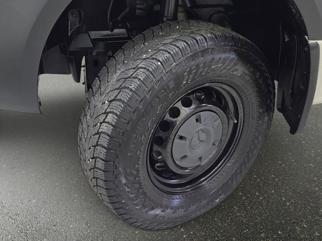 Used 2024 Mercedes-Benz Sprinter 144 Cargo image 34