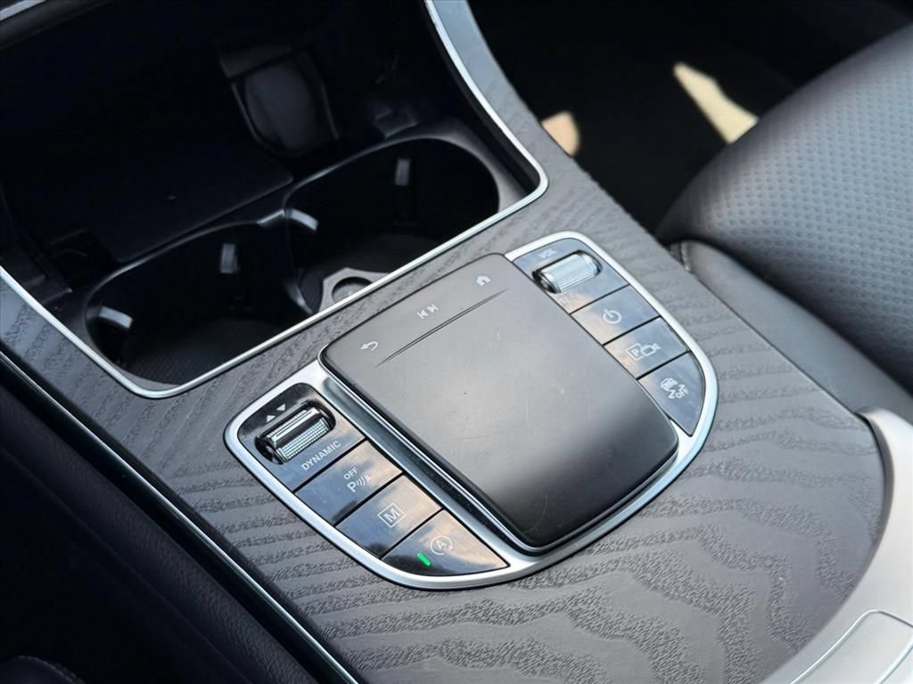 Used 2022 Mercedes-Benz GLC 300 image 16