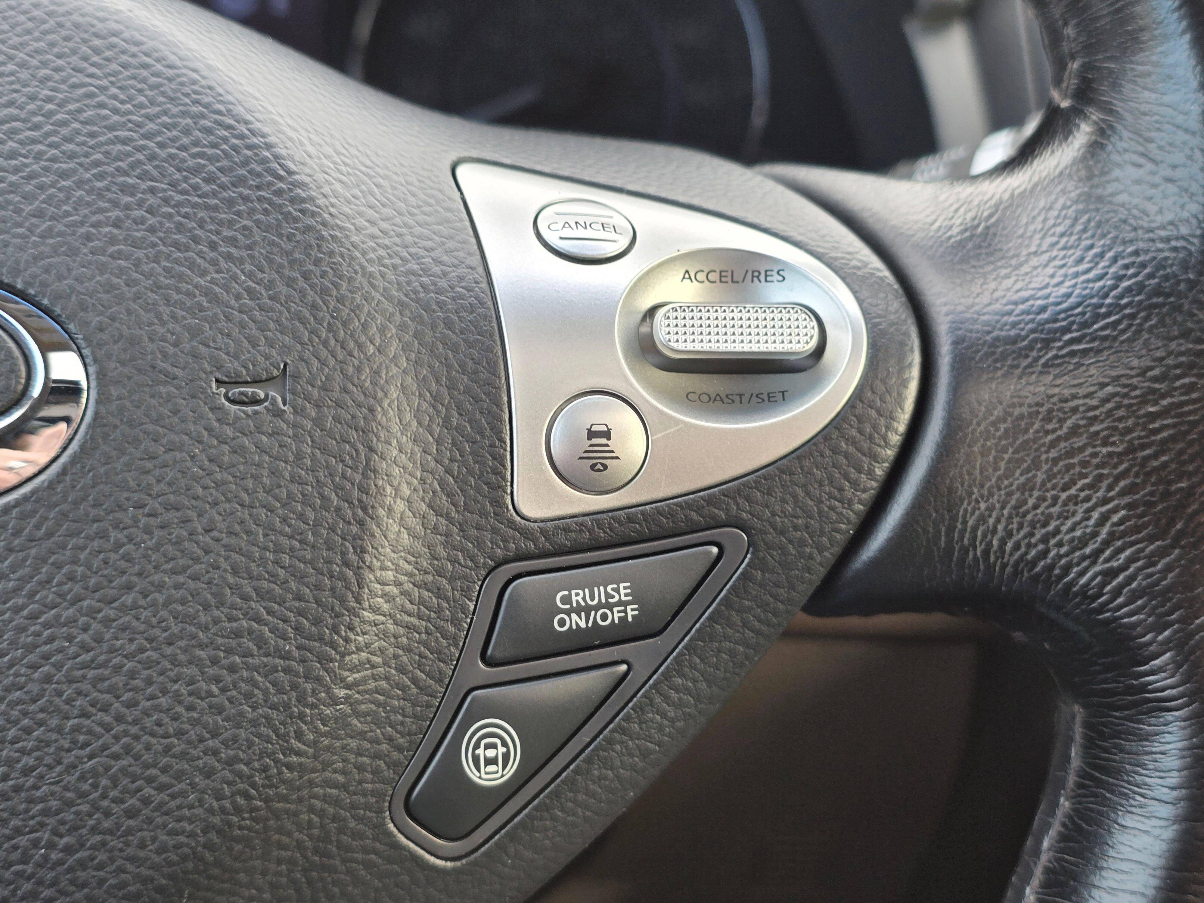 Used 2011 INFINITI FX35 AWD image 5