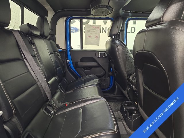 Used 2020 Jeep Gladiator Overland AWD/4WD image 13