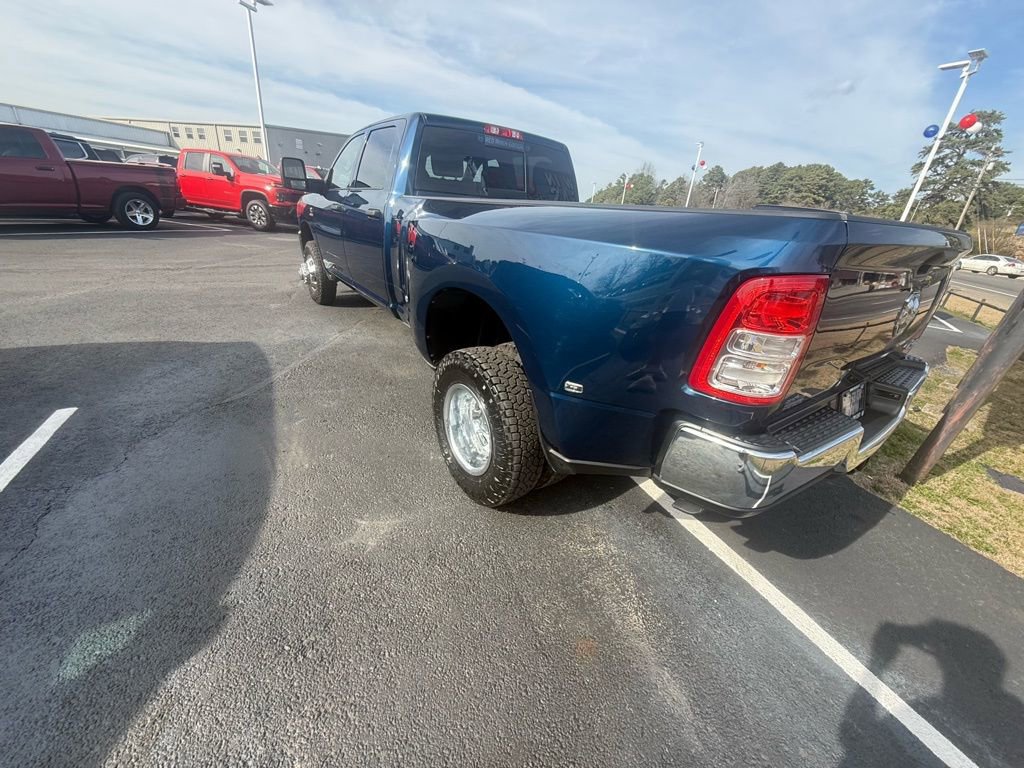 Used 2024 RAM 3500 Tradesman w/ Chrome Appearance Group image 9
