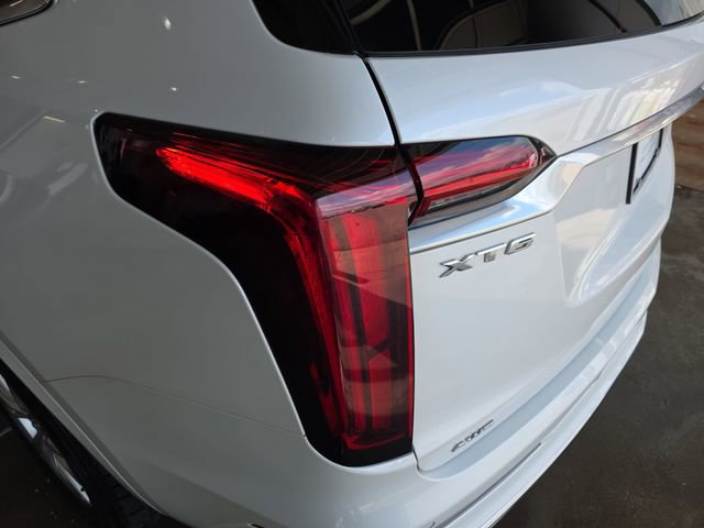 Certified 2022 Cadillac XT6 Luxury w/ LPO, Floor Liner Package AWD/4WD image 36