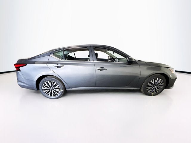 New 2026 Nissan Altima 2.5 SV FWD image 4