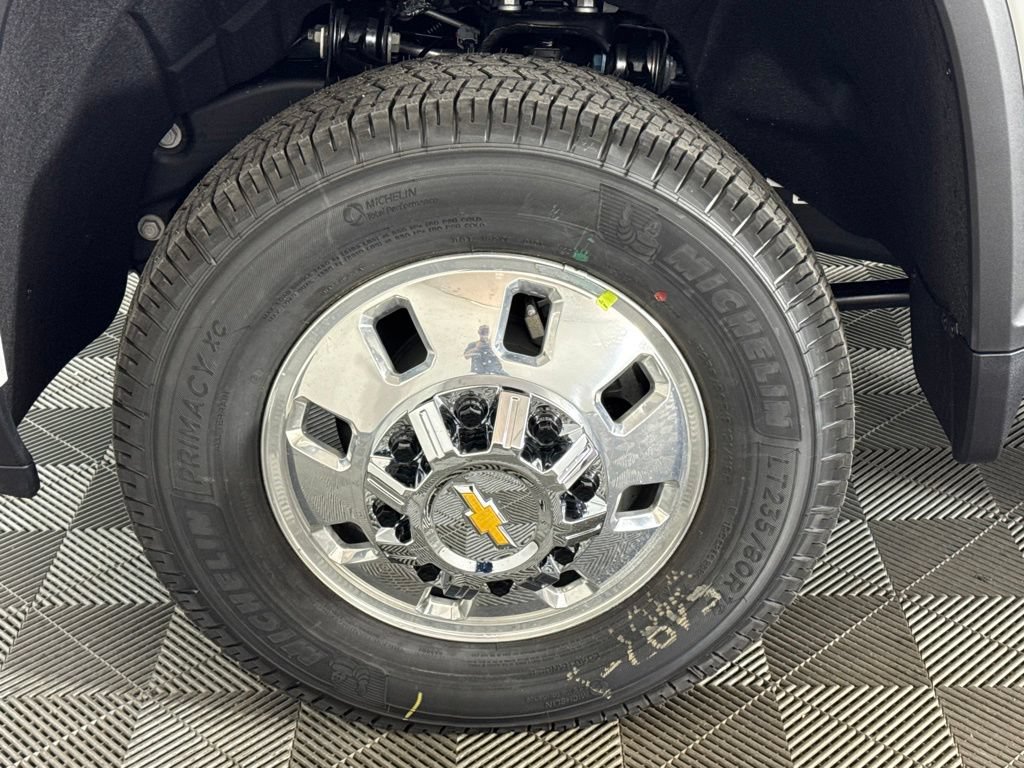 New 2026 Chevrolet Silverado 3500 High Country AWD/4WD image 38