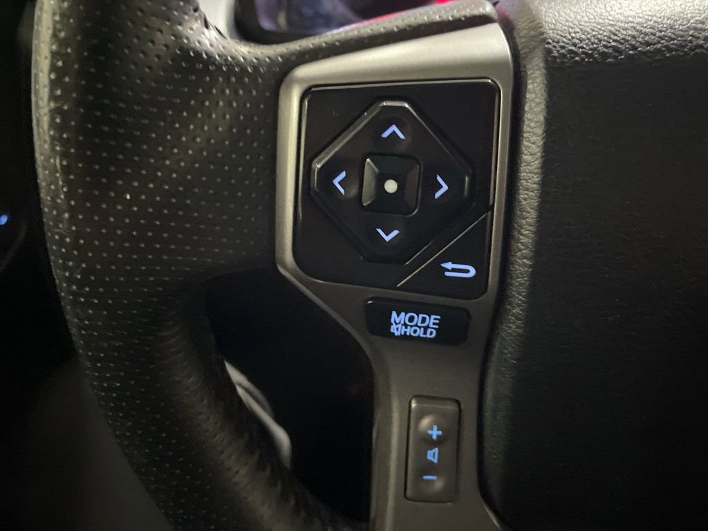 Used 2018 Toyota 4Runner SR5 image 20