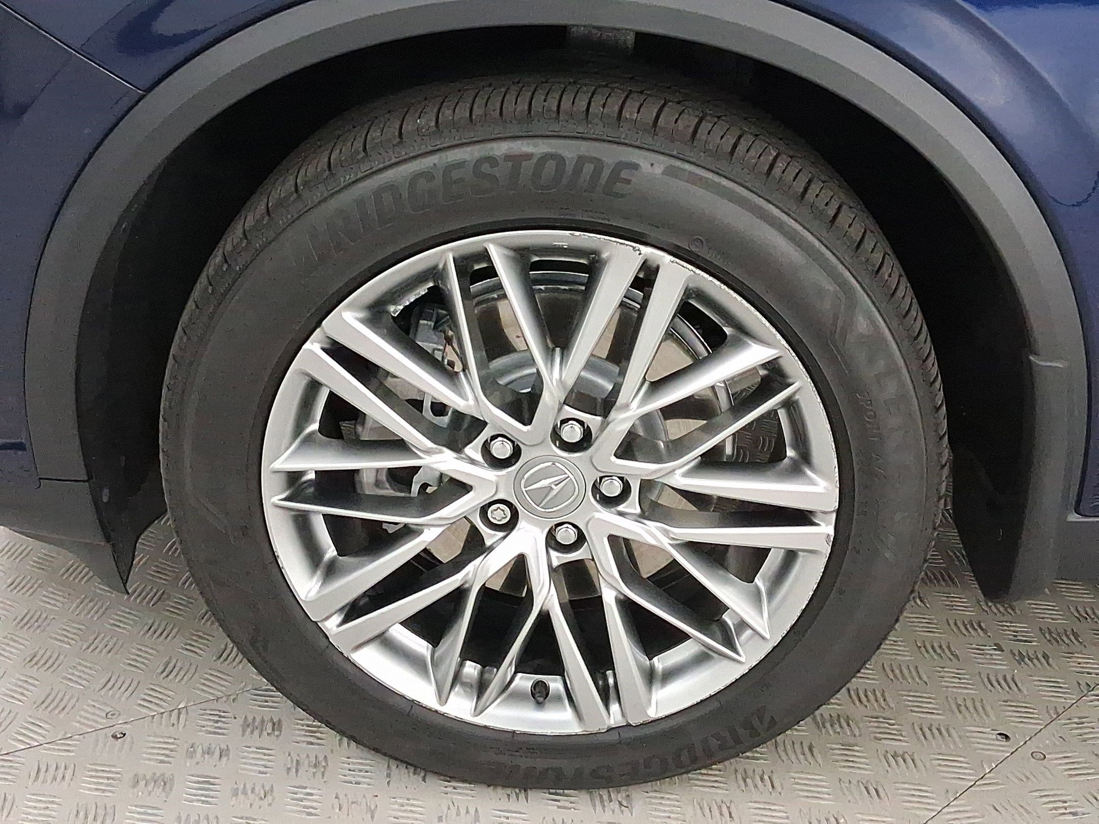 Used 2023 Acura MDX SH-AWD w/ Advance Package image 11