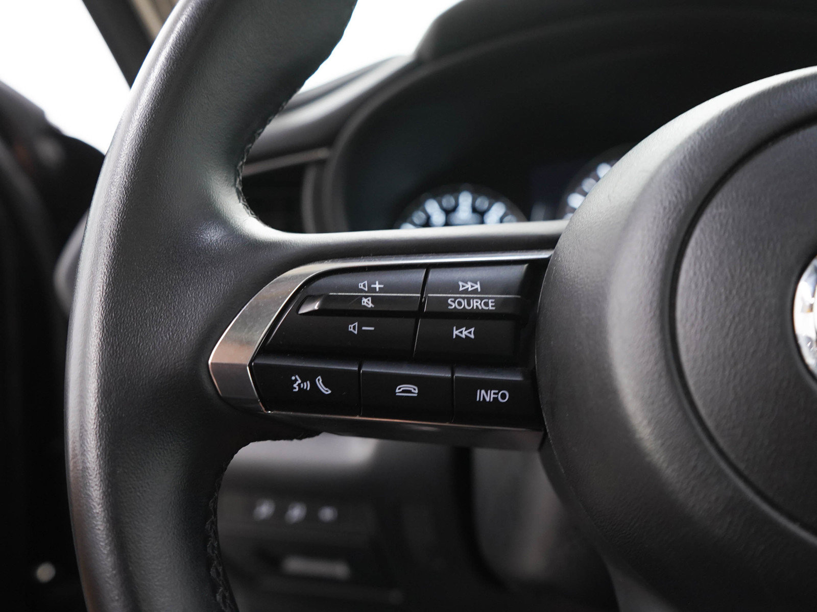 Used 2025 MAZDA CX-30 AWD 2.5 S w/ Preferred Package image 24