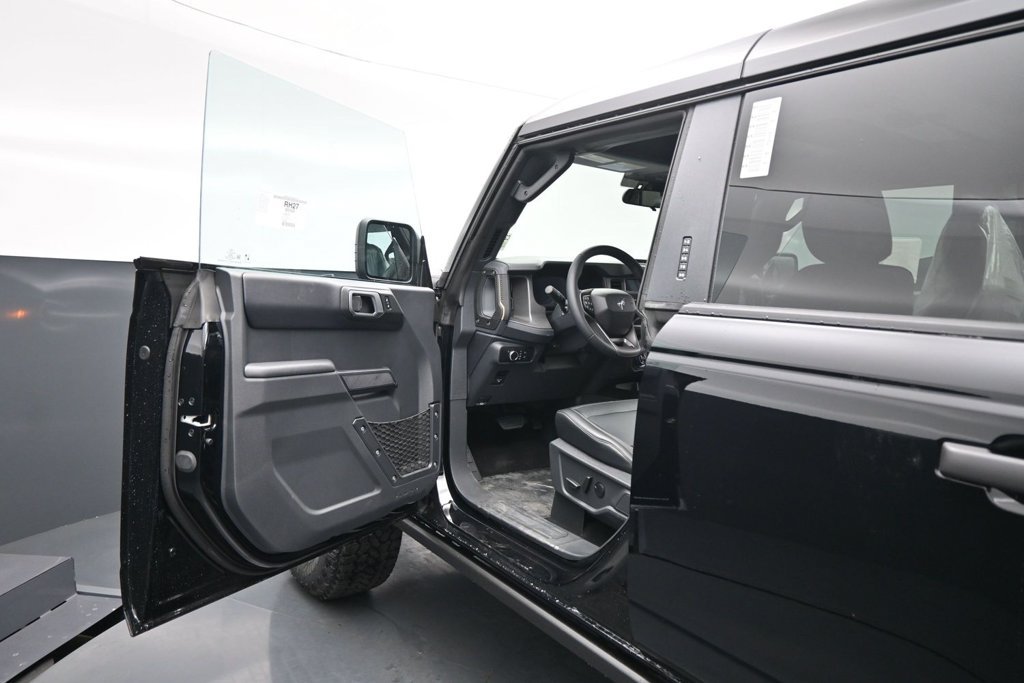 New 2026 Ford Bronco Badlands AWD/4WD image 8