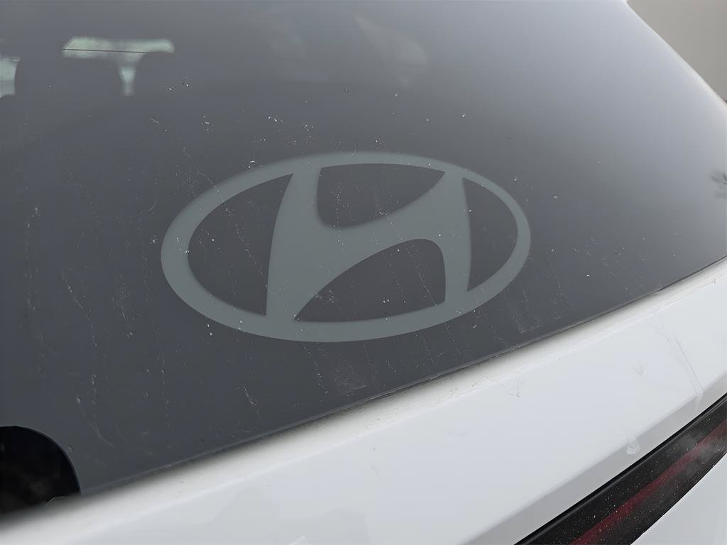 Used 2025 Hyundai Tucson Limited FWD image 33