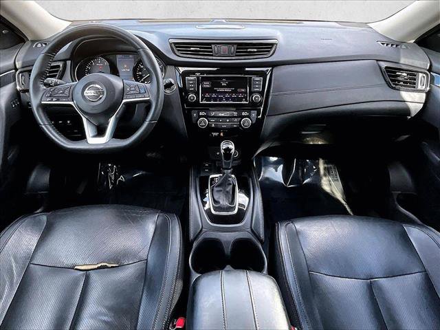 Used 2019 Nissan Rogue SL w/ Premium Package image 16