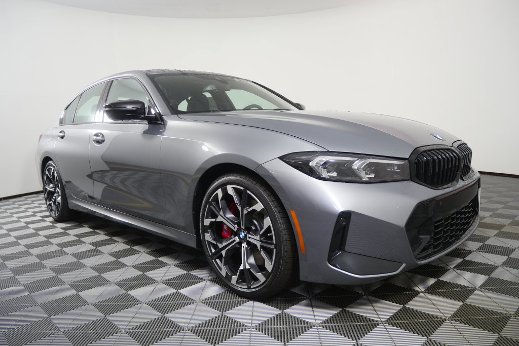 New 2026 BMW 330i Sedan w/ M Sport Package RWD image 2