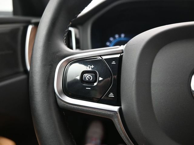 Used 2023 Volvo XC60 B6 Ultimate w/ Climate Package image 27