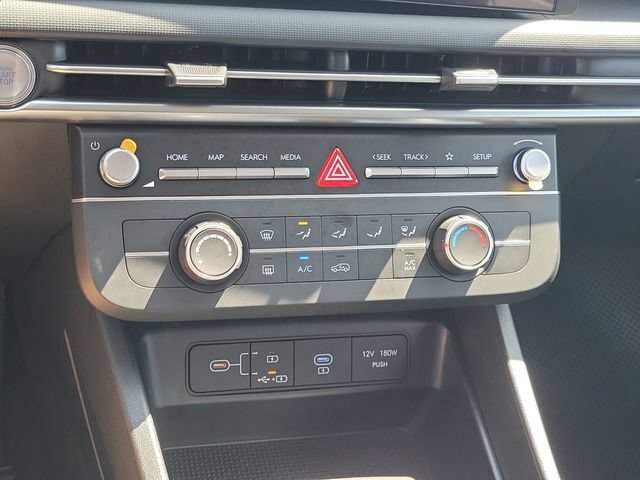 New 2026 Hyundai Tucson SE w/ Tow & Go Package FWD image 13