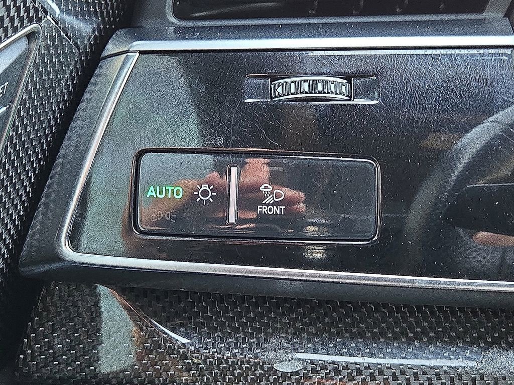 Used 2023 Audi SQ8 Prestige w/ Prestige Package AWD/4WD image 31