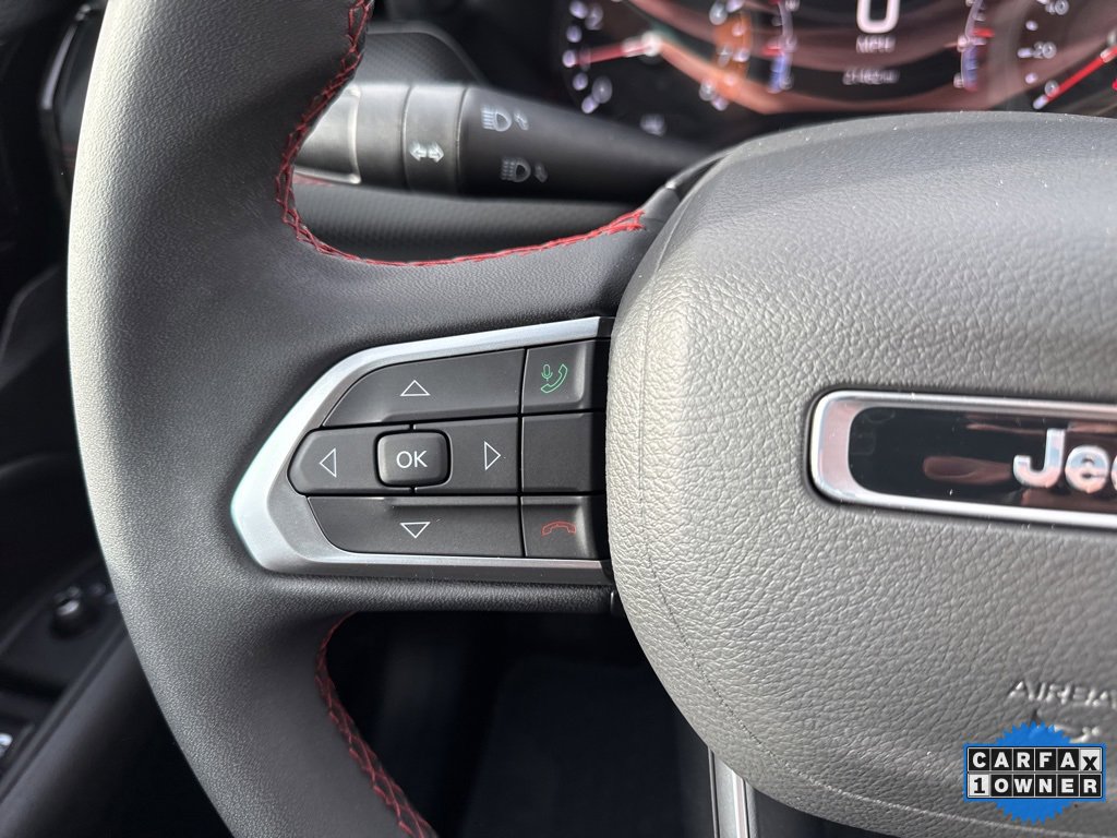 Used 2025 Jeep Compass Trailhawk image 23