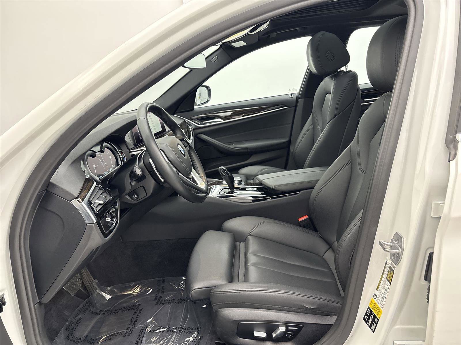 Used 2019 BMW 530i xDrive w/ Convenience Package AWD/4WD image 25