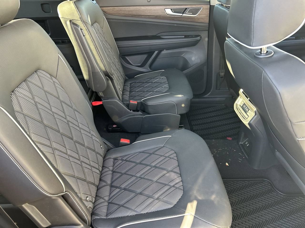 New 2026 Volkswagen Atlas SEL Premium R-Line AWD/4WD image 9